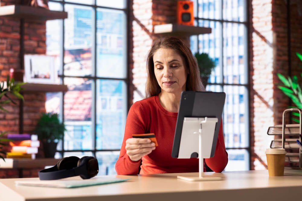 7 Powerful Business Credit Cards for Startups (Avoid This Mistake)